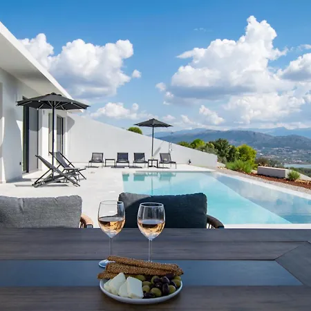 Pentacle Λευκάδα